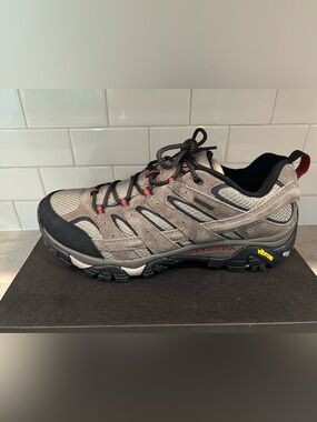 Merrell Men's MOAB 2 WP Trail Sneaker in BARK BROWN size 11.5